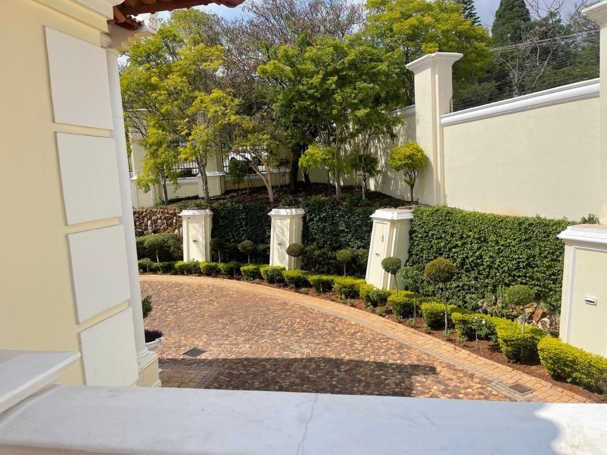 Cricklewood Apartments Pretoria-Noord Extérieur photo